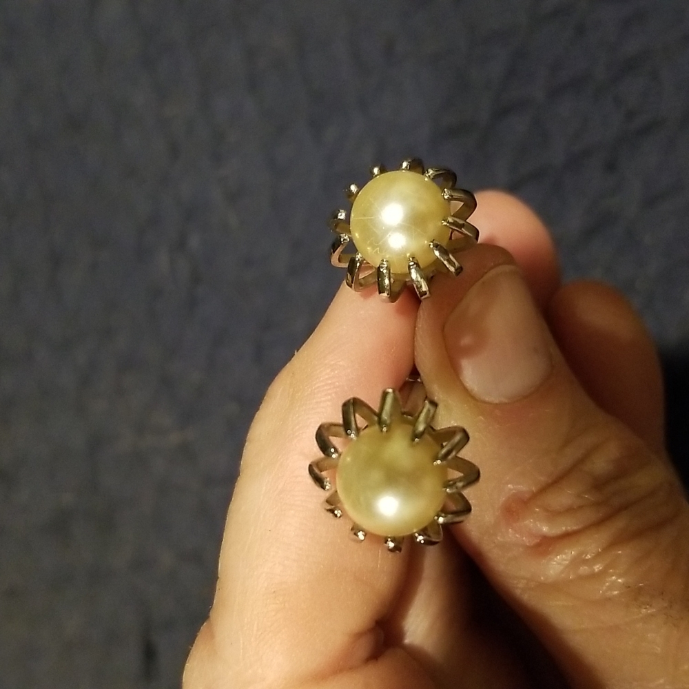 Cufflinks pearl